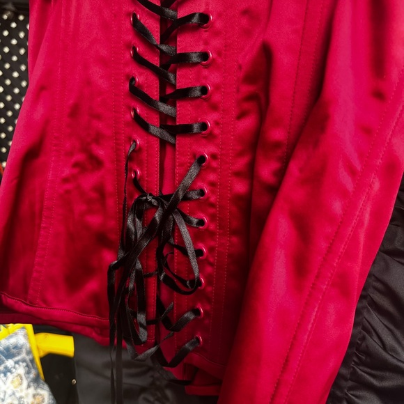 Satin Boustier red. Adorable - Picture 4 of 6